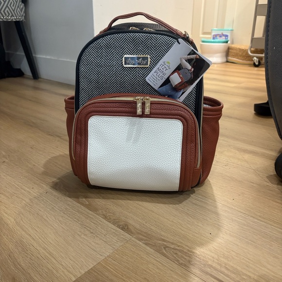Itzy Ritzy Mini Plus Diaper Bag Backpack – Coffee & Cream – Rare & Hard to Find - Picture 1 of 11